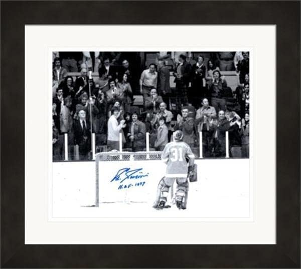 Eddie Giacomin dedikált 8x10 Fotó (Detroit Red Wings) SC1 HOF 1987 Gubancos & Bekeretezett - Dedikált NHL-Fotók